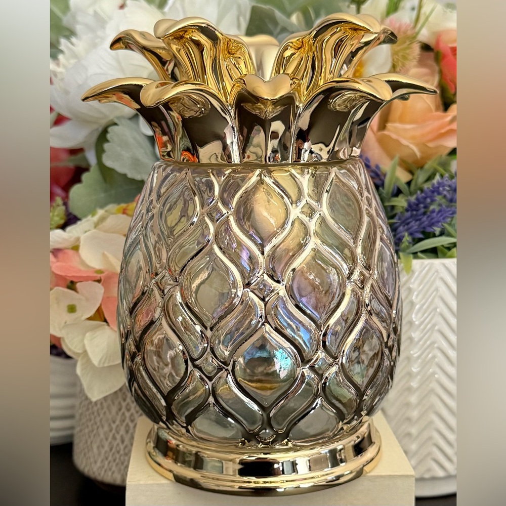🆕🍍 BATH & BODY WORKS LIMITED EDITION GOLD GLASS PINEAPPLE 3-WICK CANDLE HOLDER